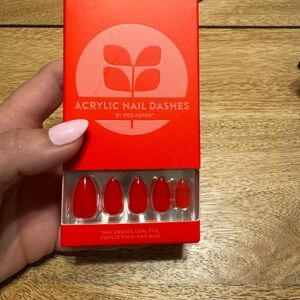 Acrylic Nail Dashes Press-On Nails by Red Aspen — Vibrant Red